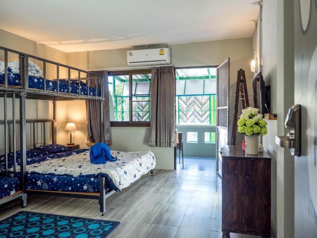 Enjoy House Hostel Chiang Mai Exterior foto